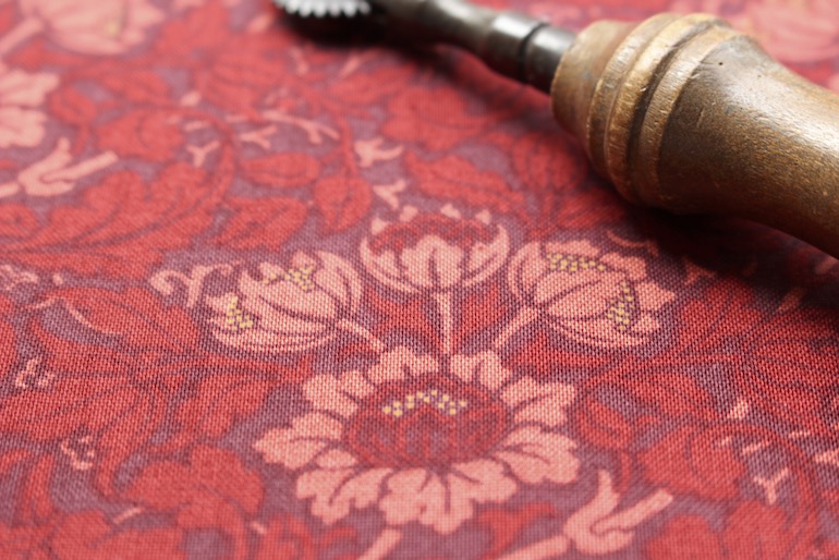 Ji Morris FLOWERING SCROLL 